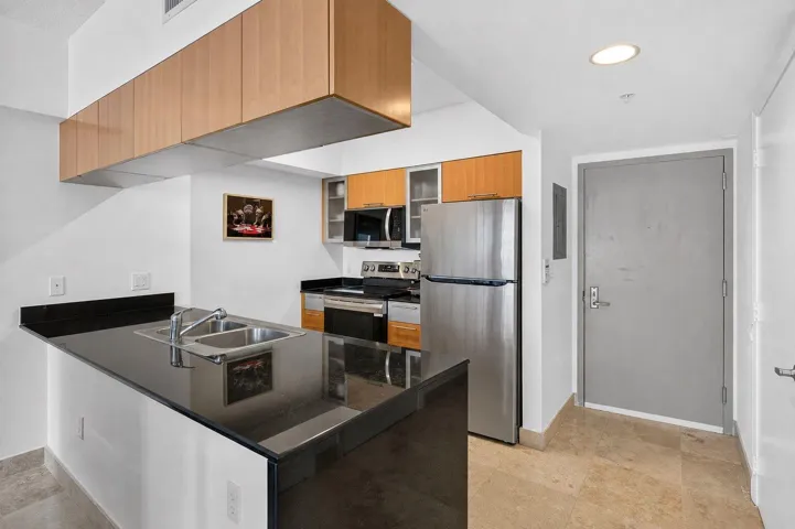 5-web-or-mls-Kitchen-1