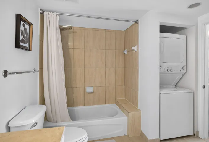 21-web-or-mls-Bathroom-2