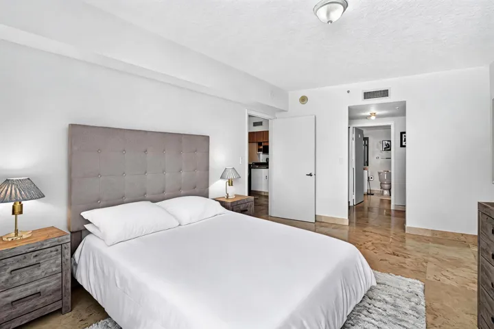 18-web-or-mls-Bedroom 1