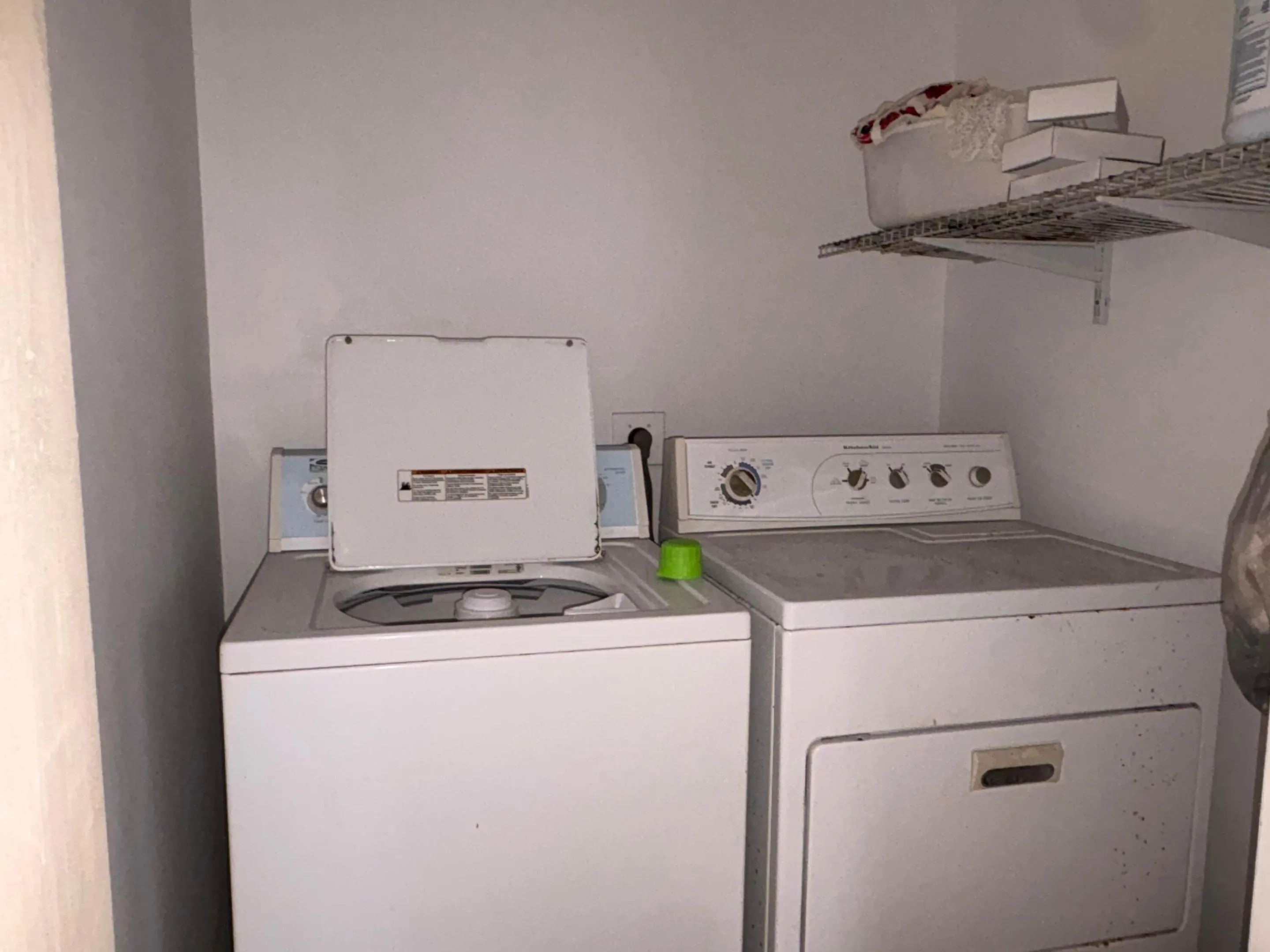 Laundry room off Screen Balcony