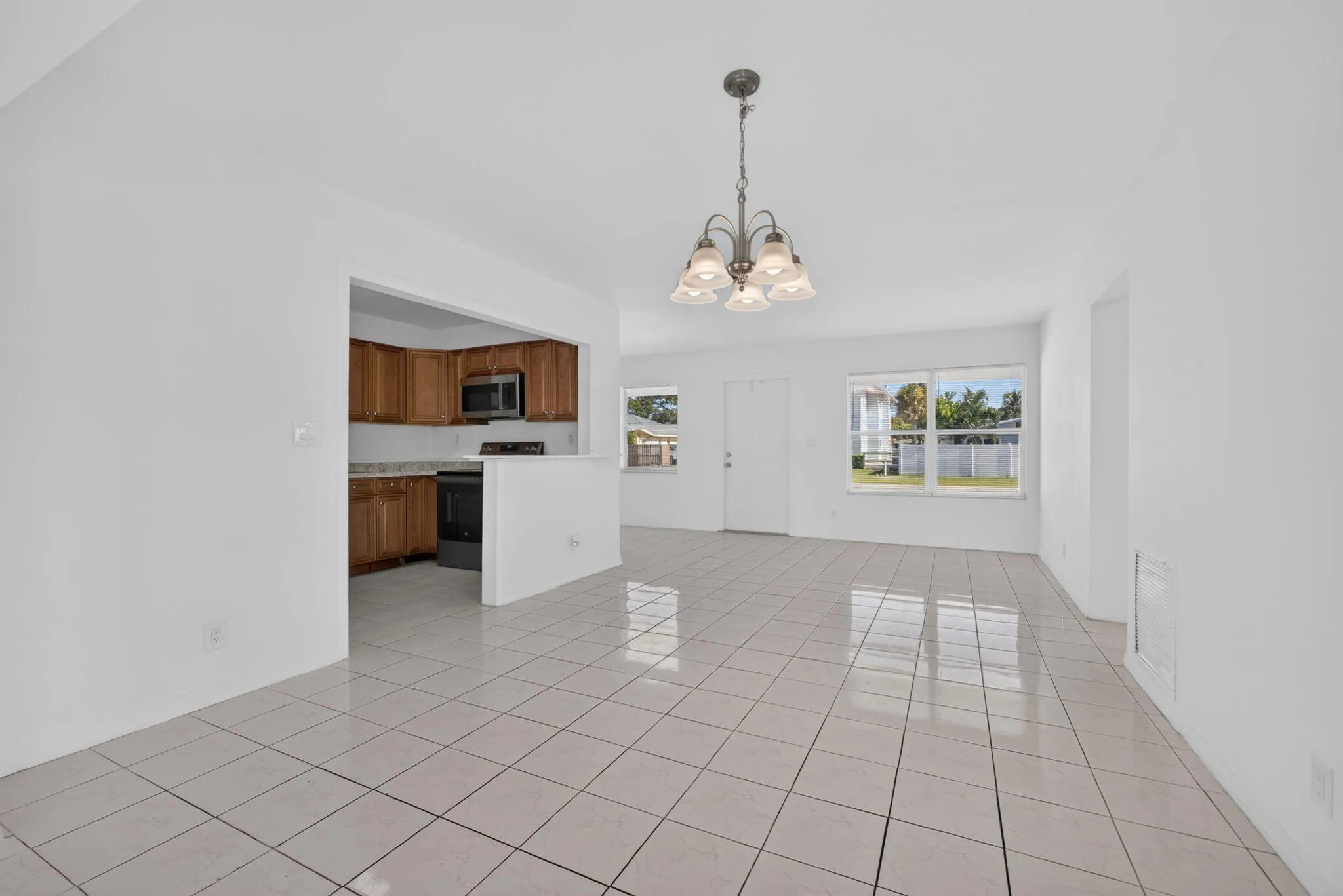 11-web-or-mls-5D1A3747