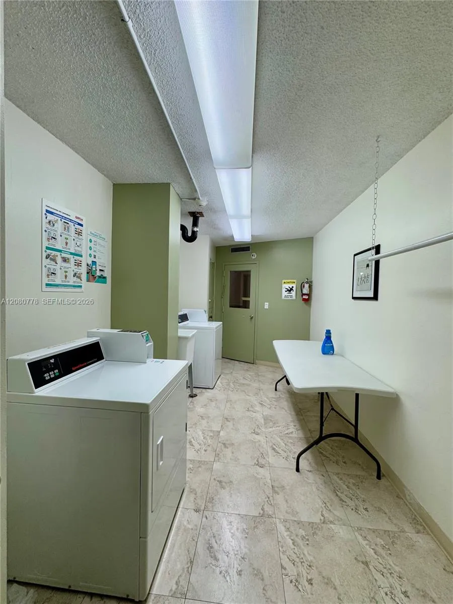 Laundry facility on each floor Laundry facility on each floor