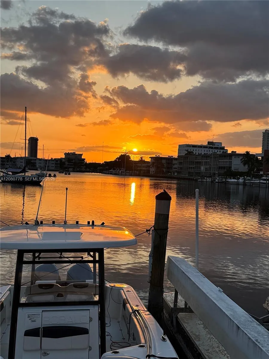 Spectacular Sunsets Spectacular Sunsets