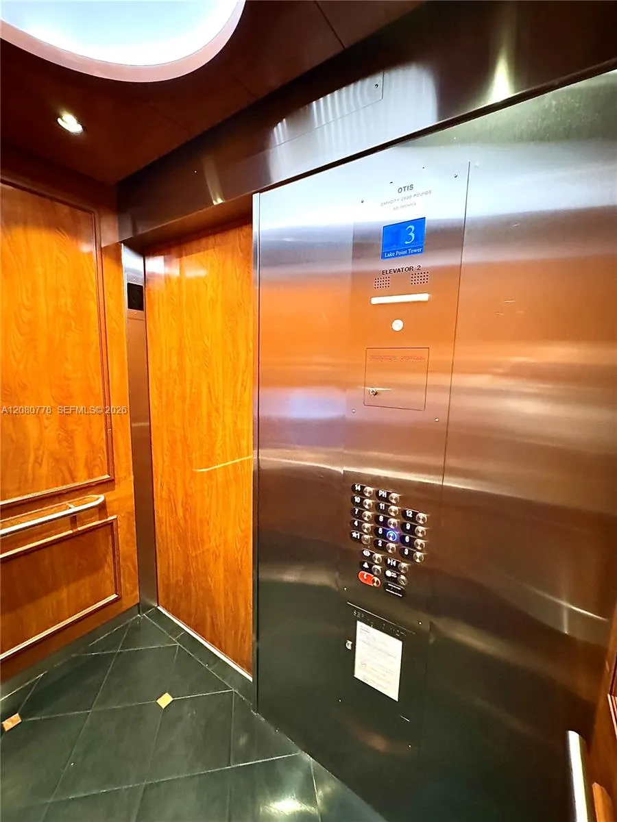 Elevator Elevator