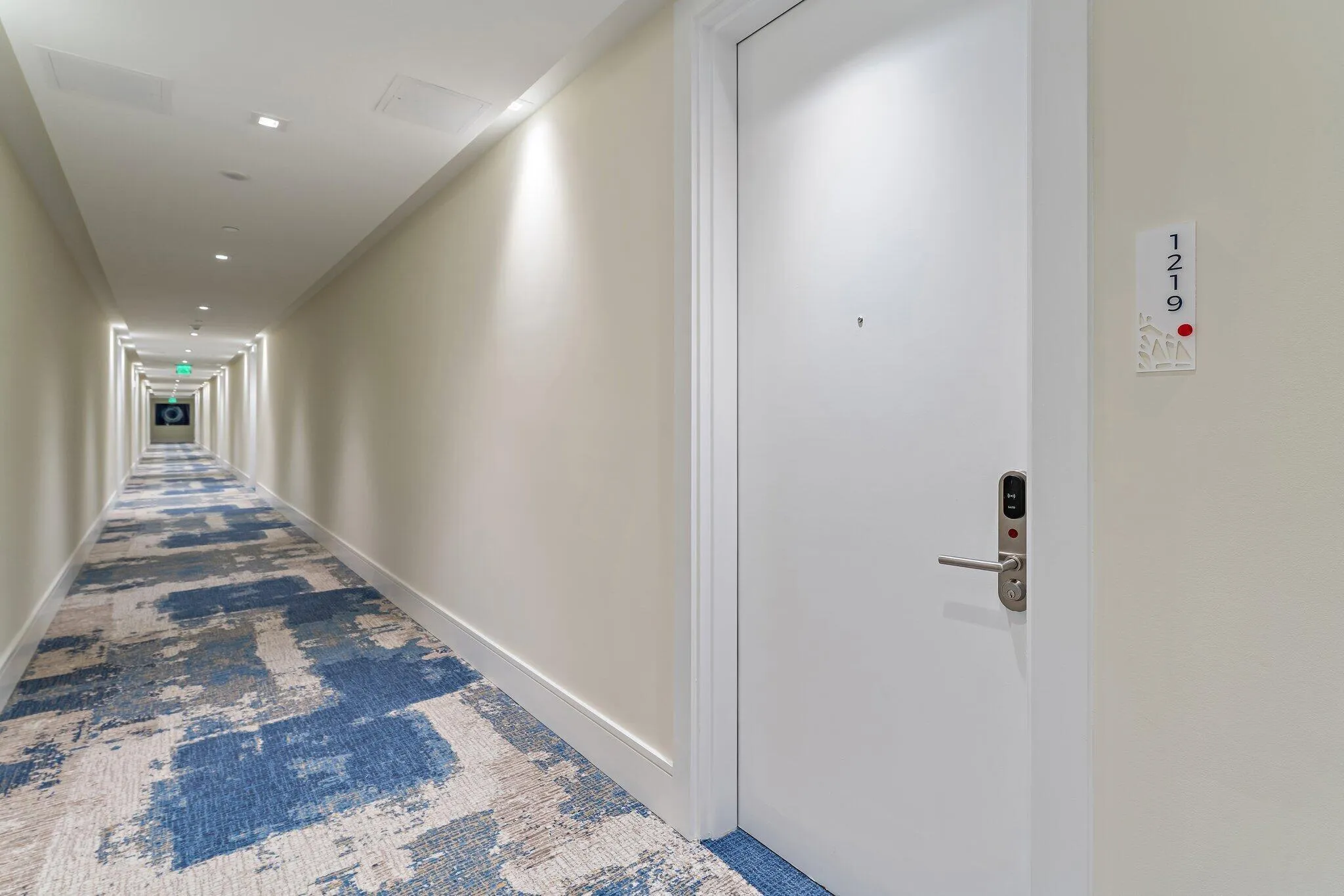 031-220LakeShoreDr-1219-WestPalmBeach-SM