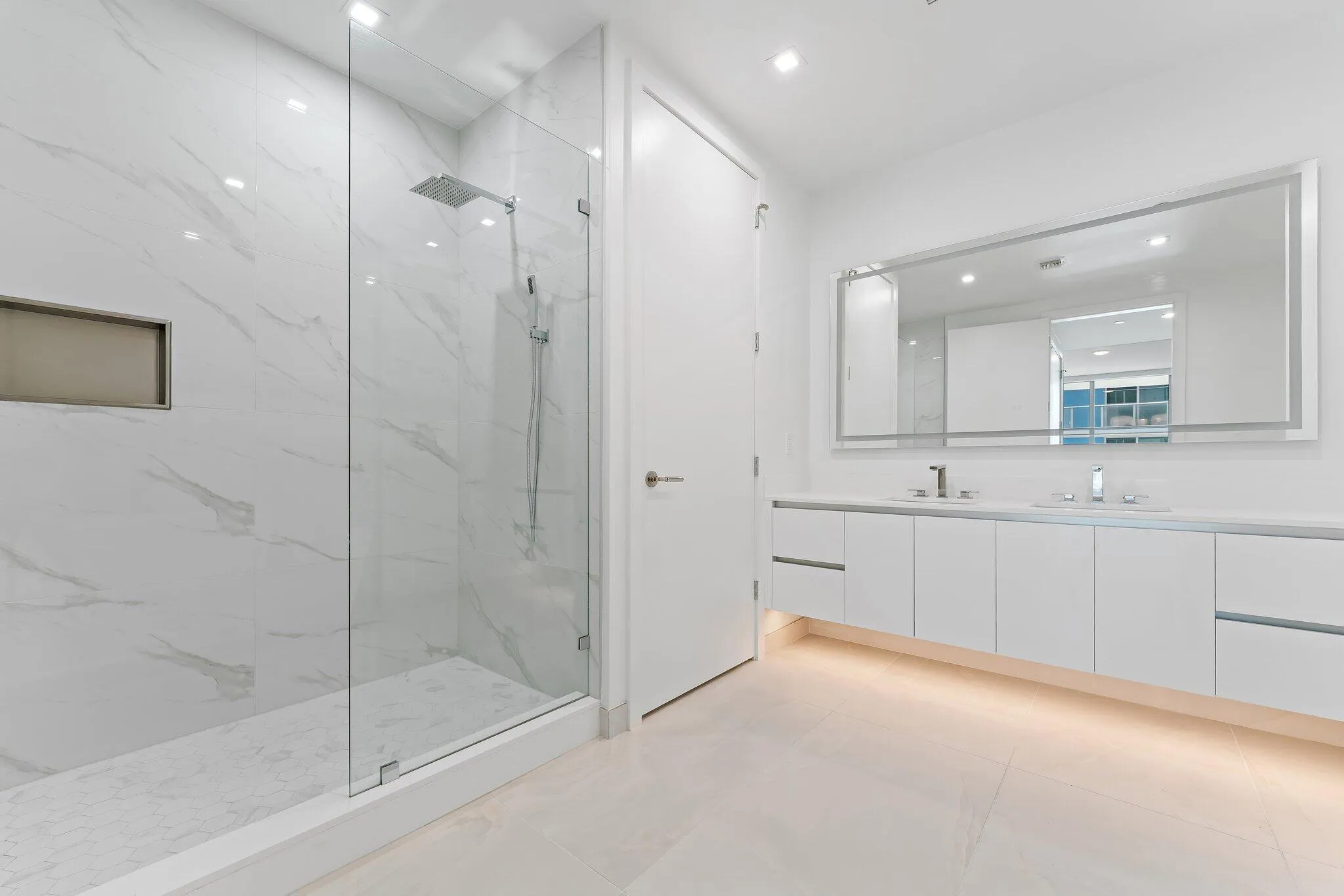 054-220LakeShoreDr-1219-WestPalmBeach-SM