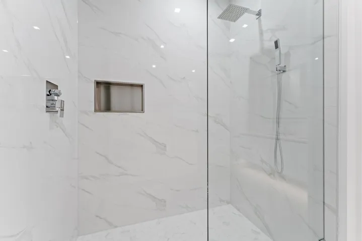 057-220LakeShoreDr-1219-WestPalmBeach-SM
