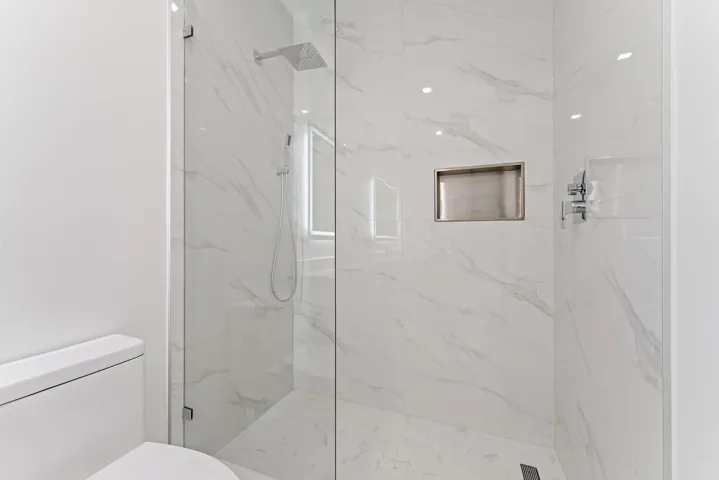 063-220LakeShoreDr-1219-WestPalmBeach-SM