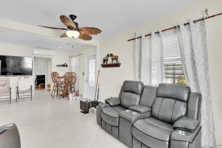 5221 NE 16th Ave Pompano Beach -17
