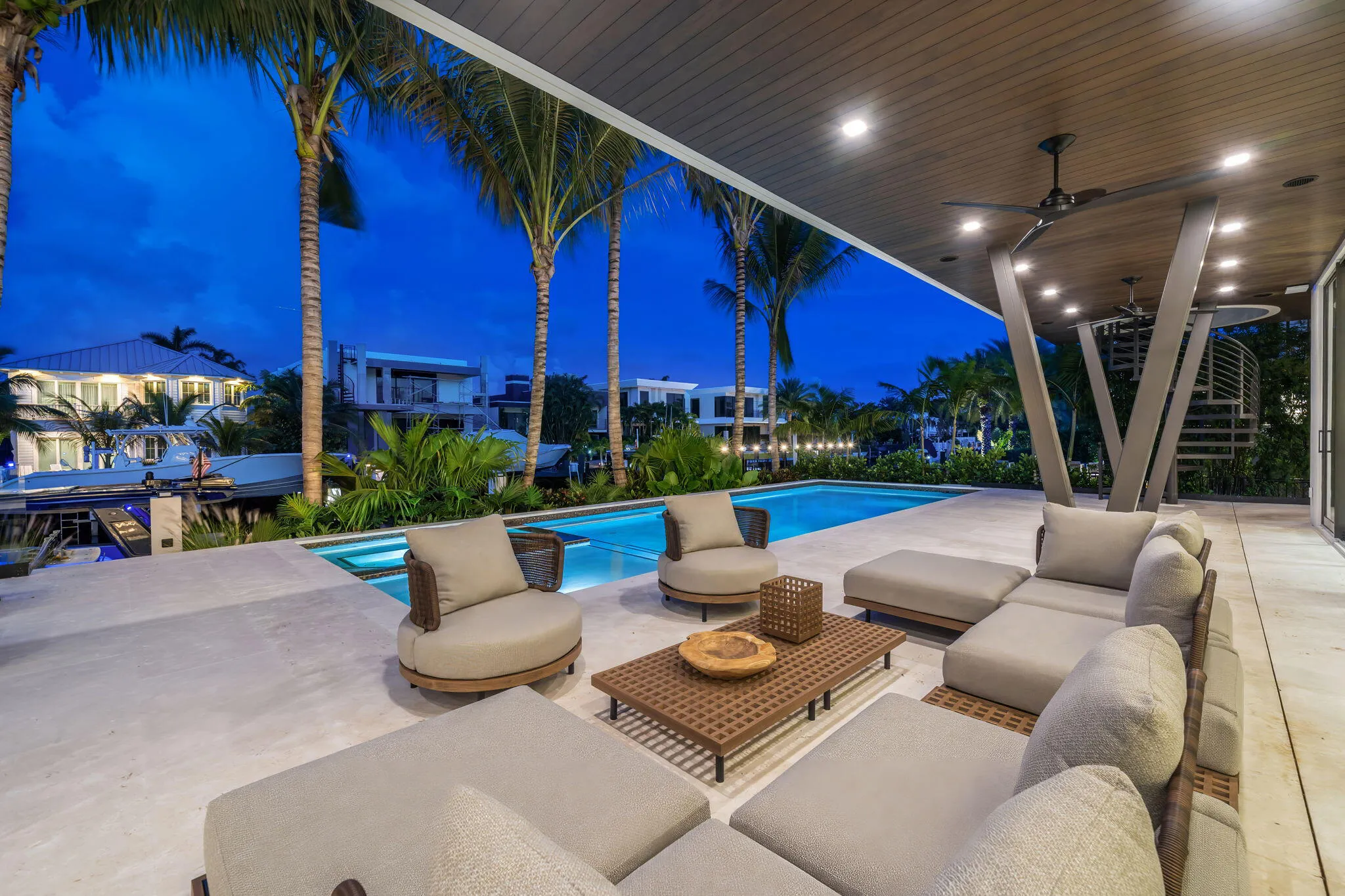 Pool deck lounge