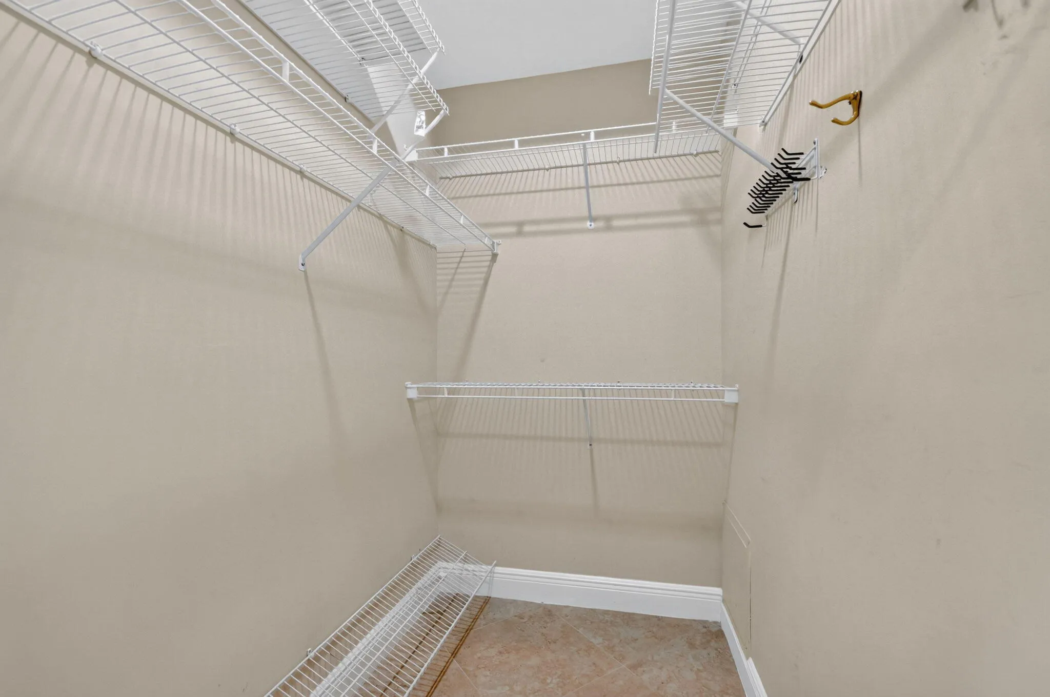Walk-in closet