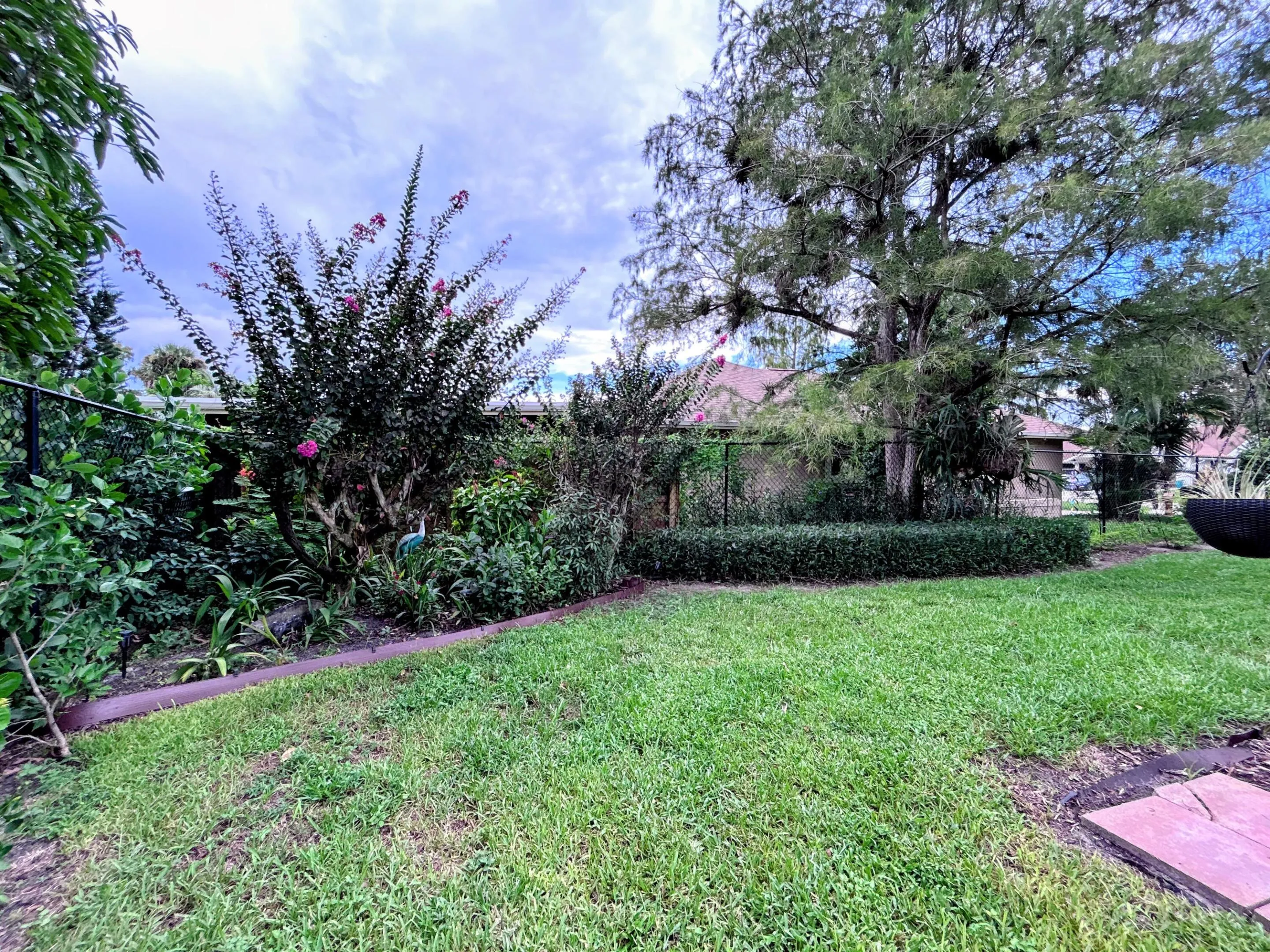Nicely landscaped and manicured