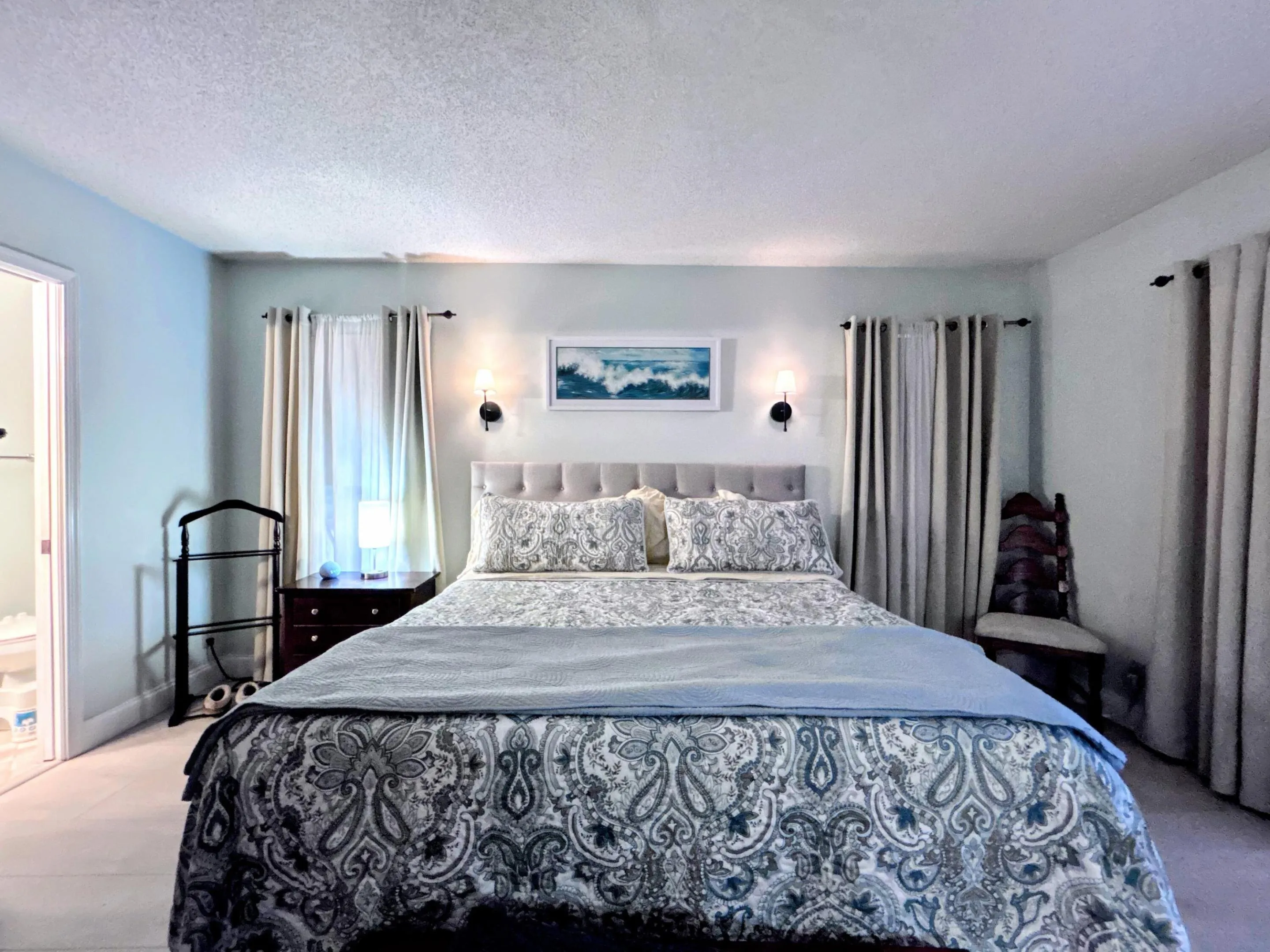 Room for king-size bed