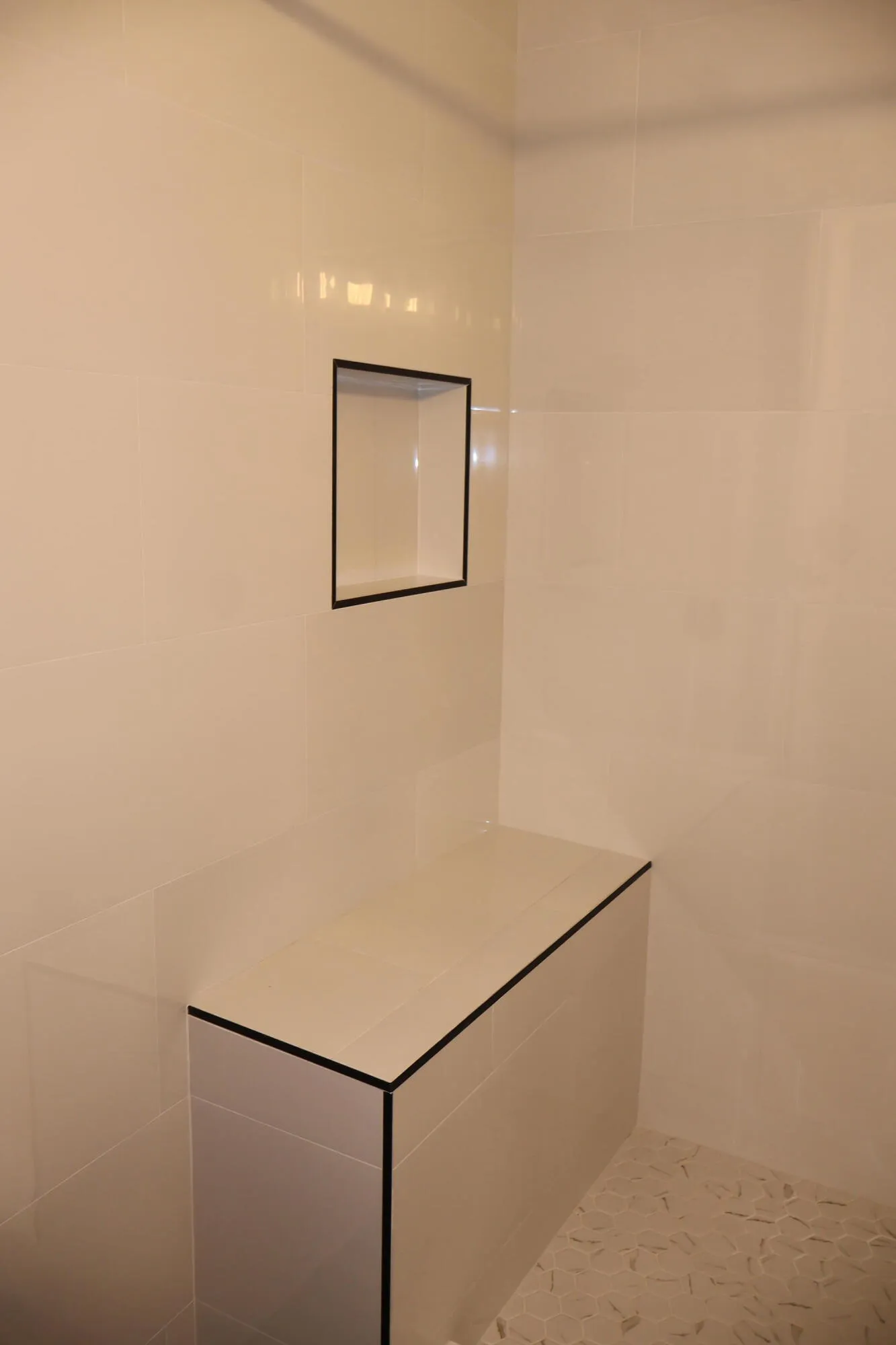 Guest Bath 4