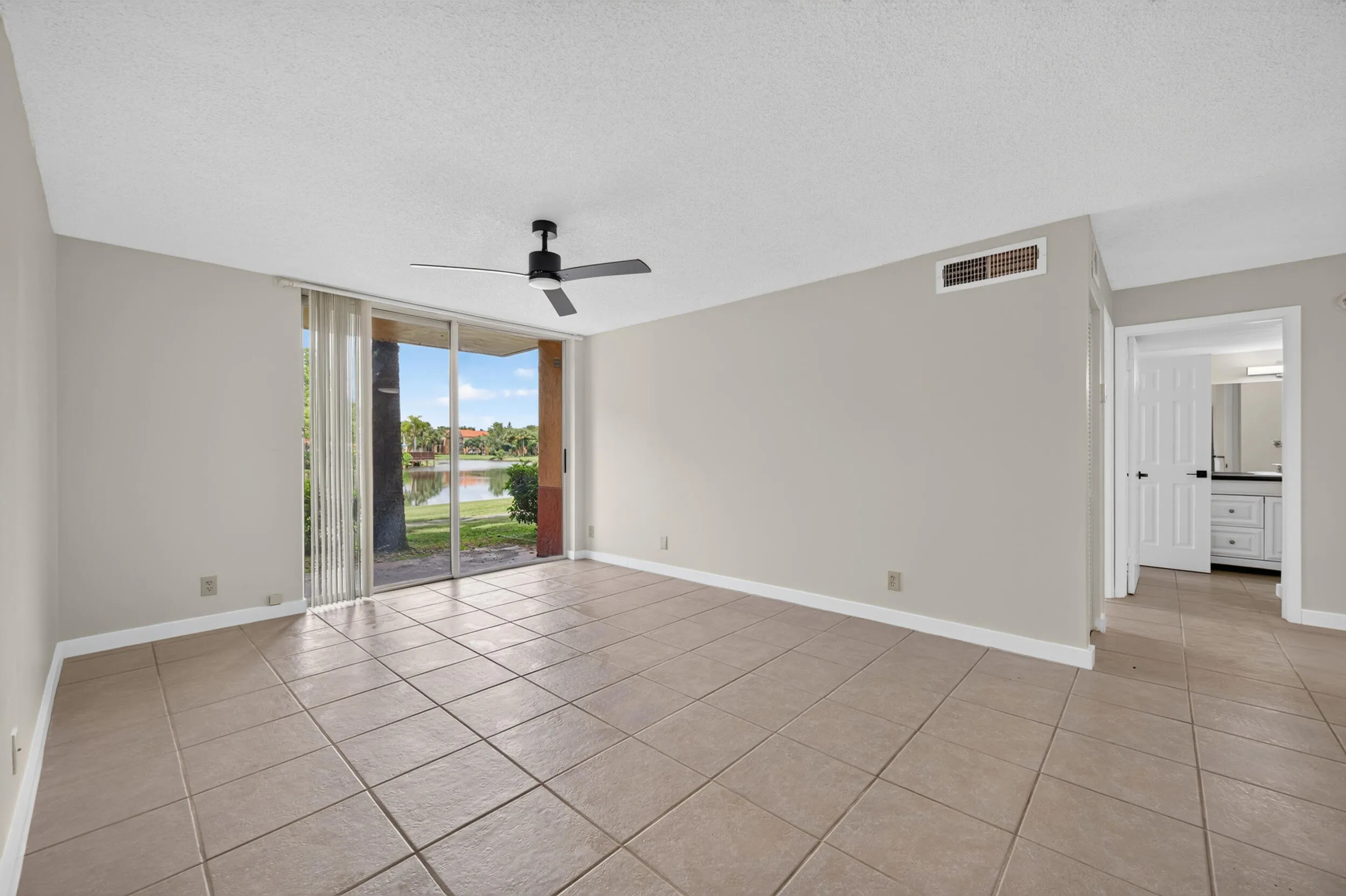 10717 apt 106-8