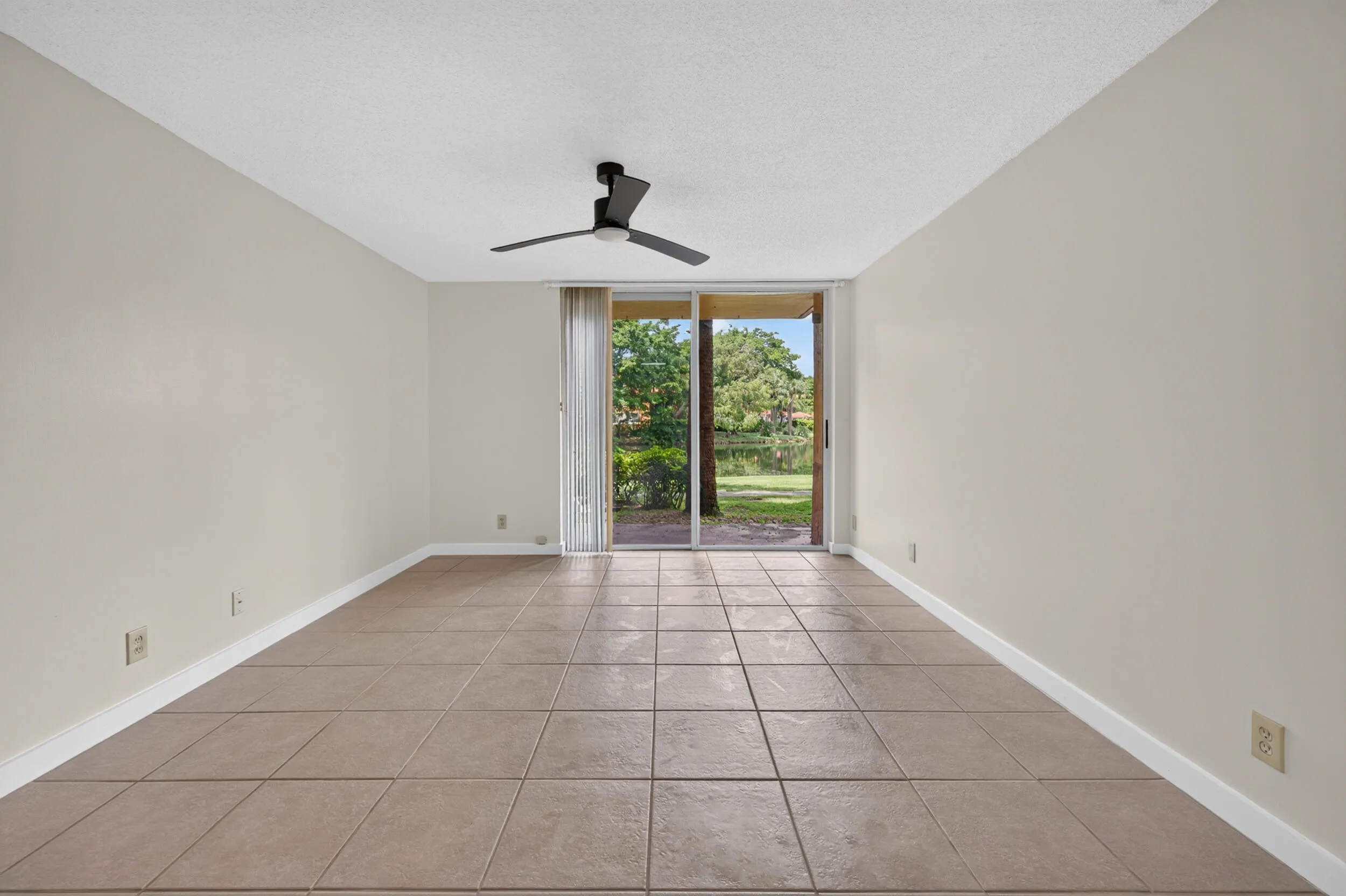 10717 apt 106-9
