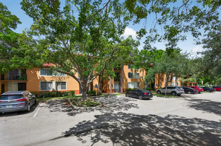 10717 apt 106-1
