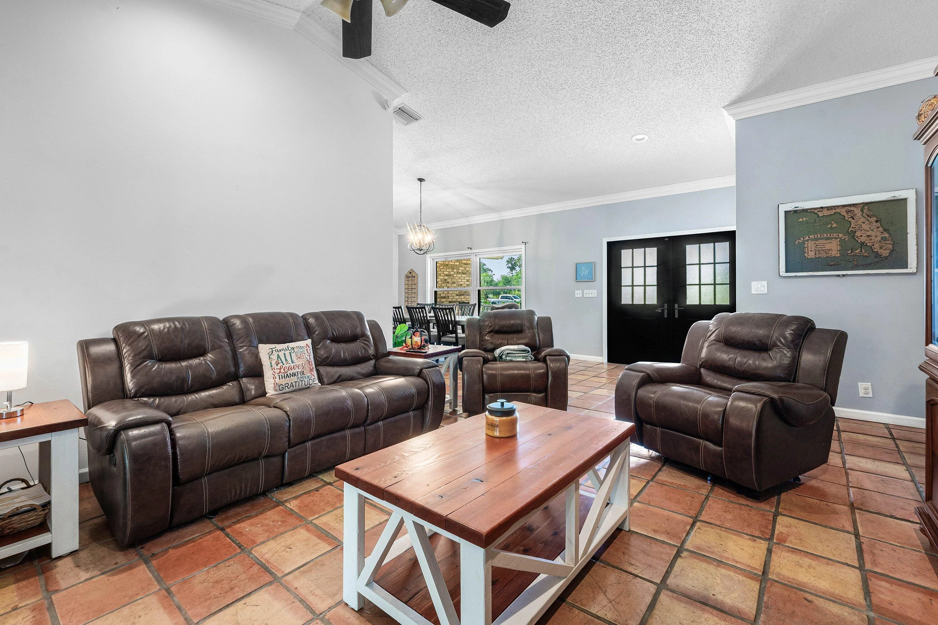 008-18429SycamoreDriveWest-TheAcreage-FL