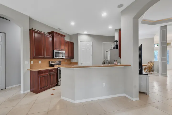Peninsula Breakfast Bar