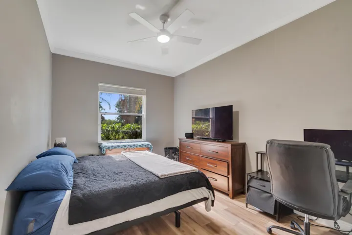 2nd generous-sized bedroom split to the other side of house.