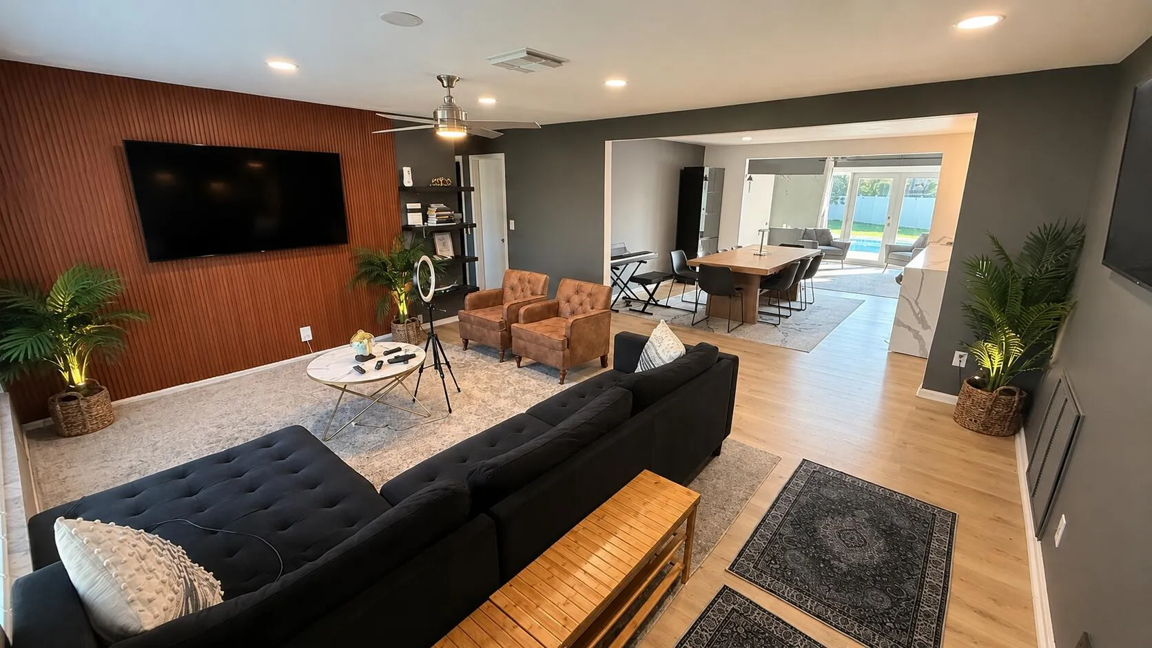 4000 nw 3rd living room