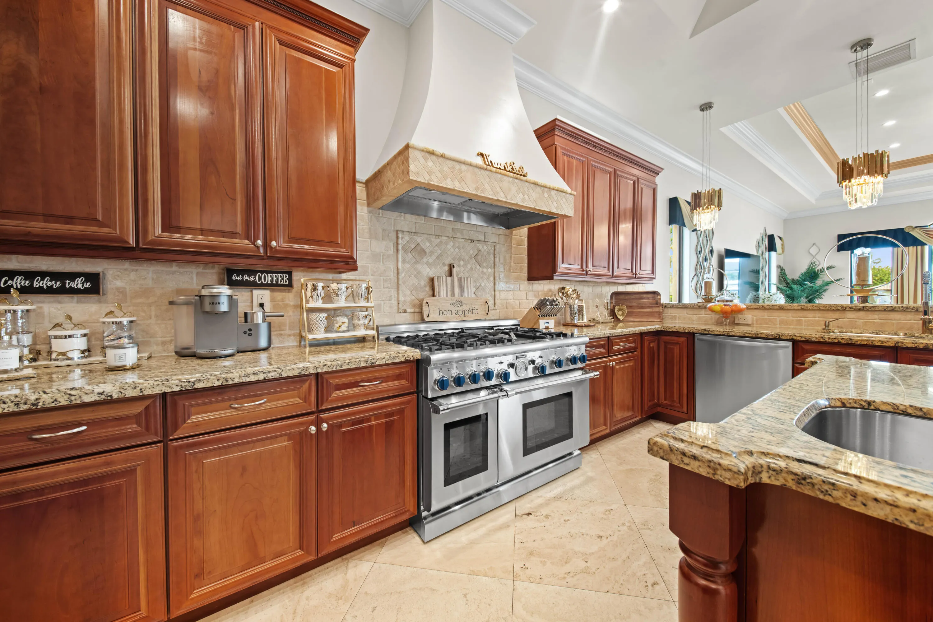 Full Chefs Kitchen with Thermador Stove