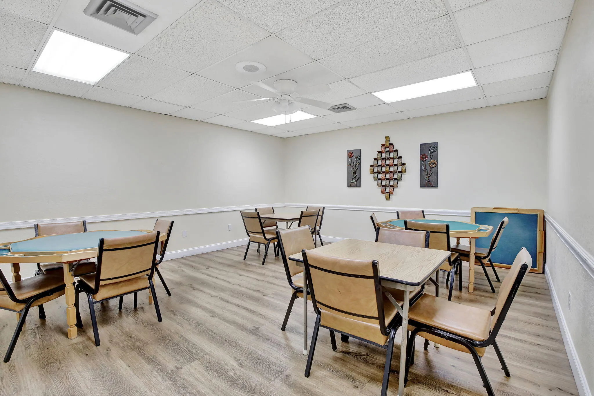 CARD ROOM