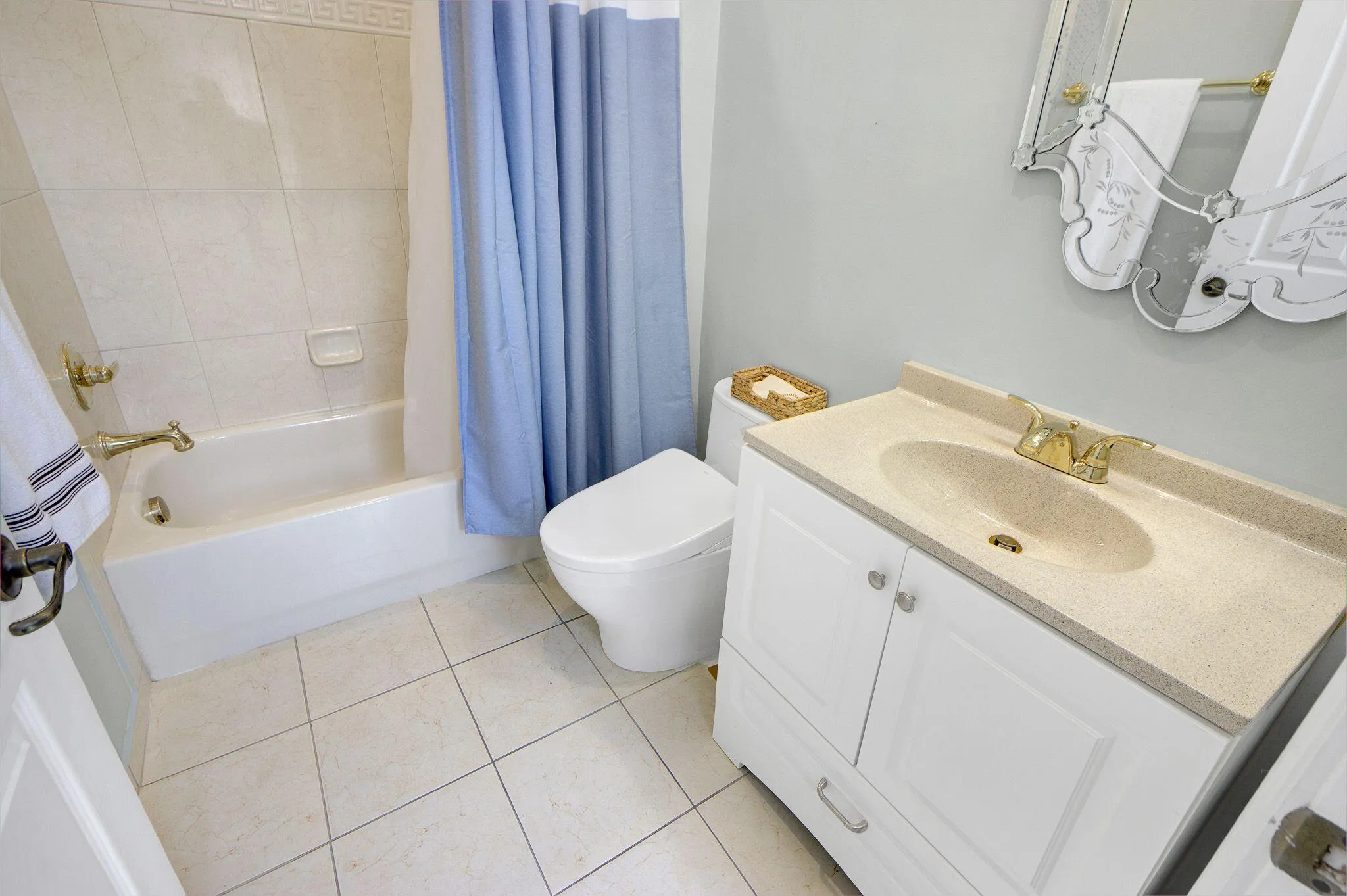 Guesthouse - Bathroom