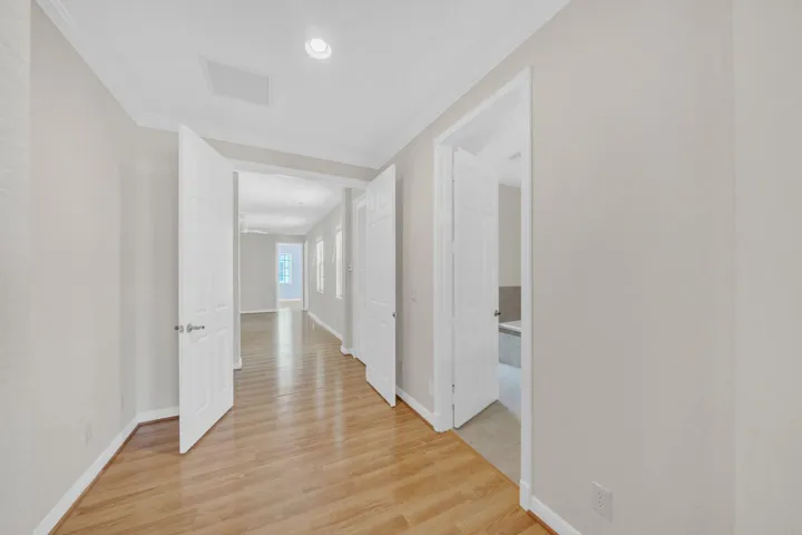 25 Primary Bathroom (1)