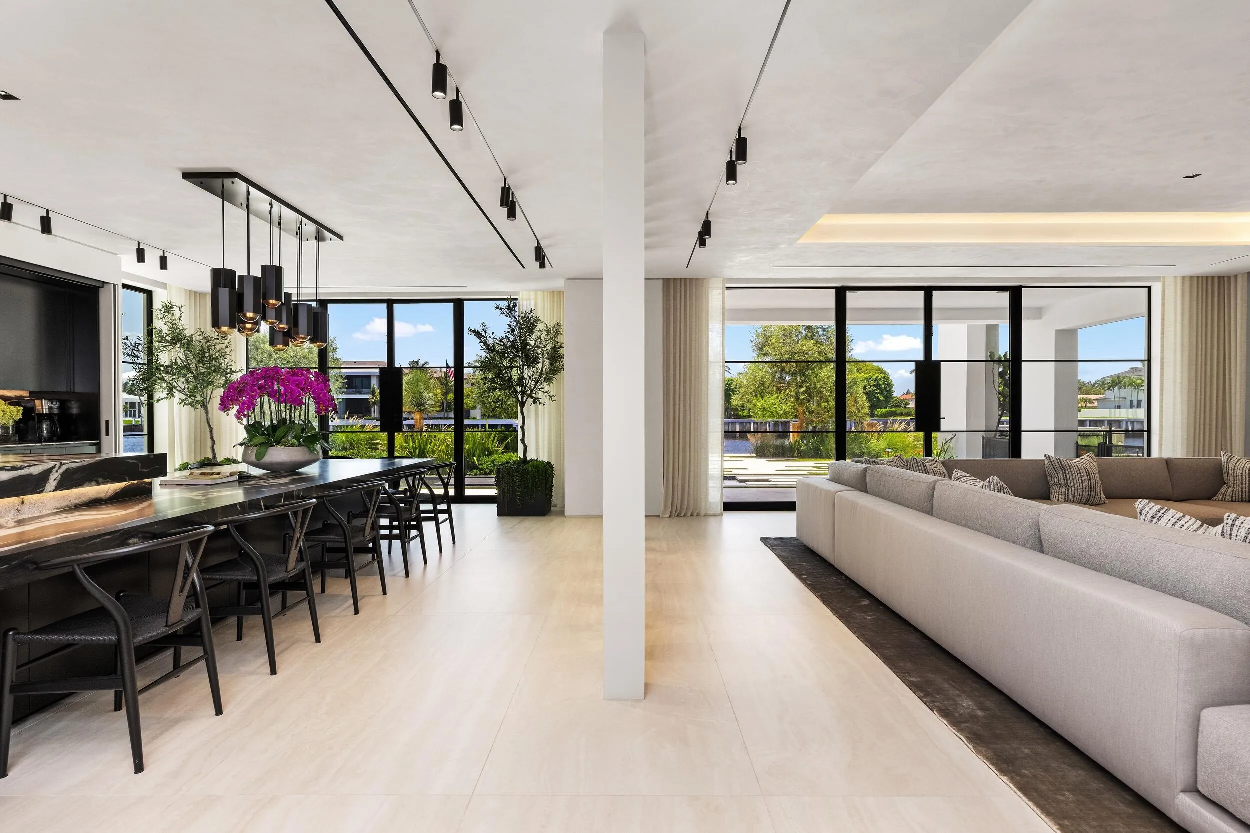 Family Room 6
