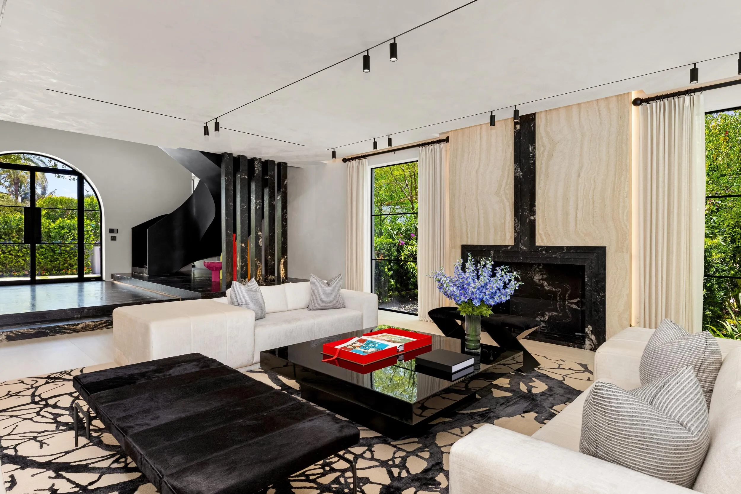 Living Area 3