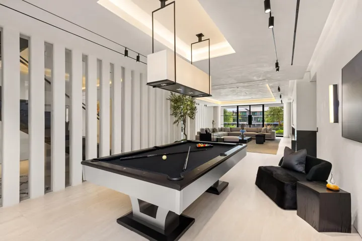 Billiards 4