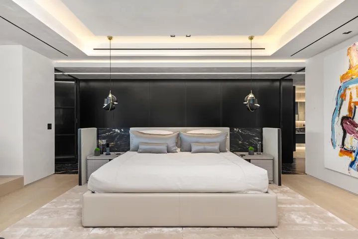 Master Bed 9