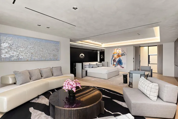 Master Bed 10