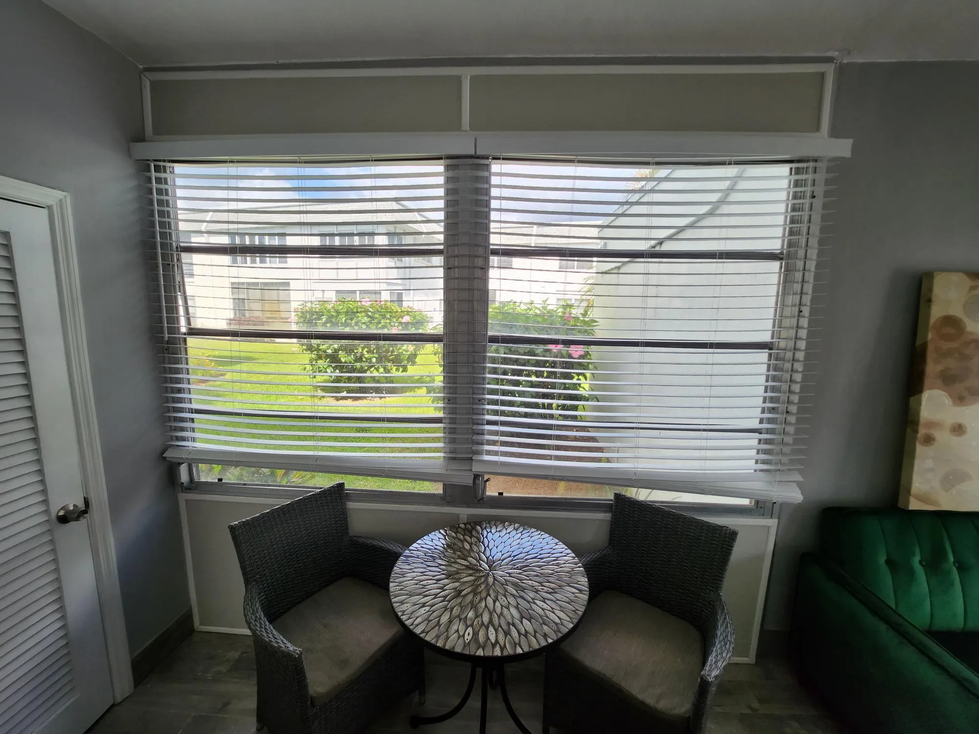 111-florida room pic 2