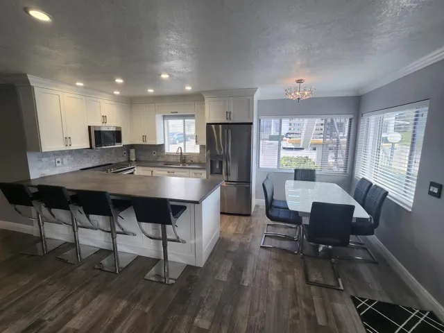 111-view towards kitchen & dining area
