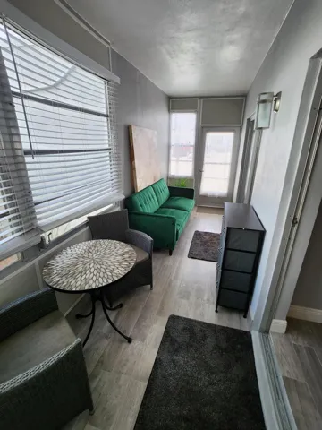 111-florida room