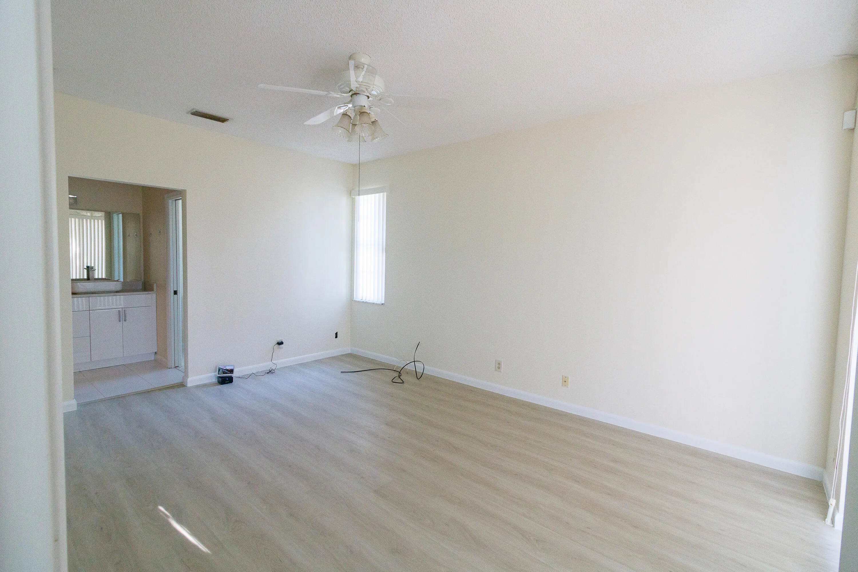 bedroom - main (3)