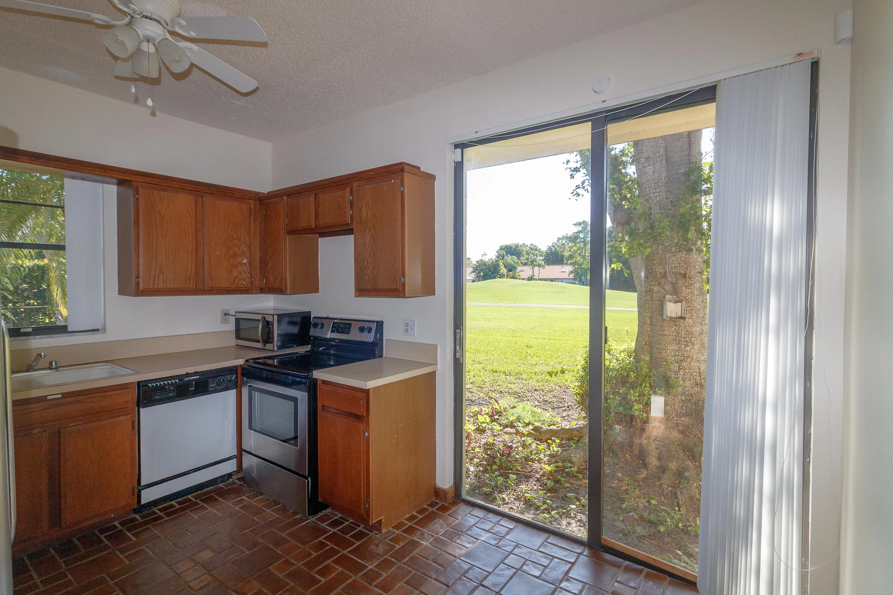 kitchen (1)