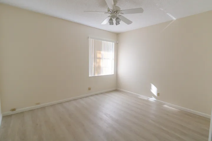 Royal Palm court-2949