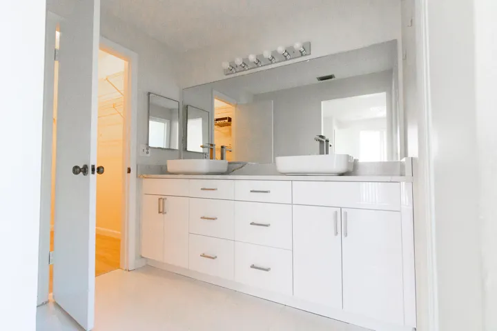 bathroom - main (3)