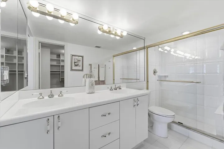 primary bath double sinks