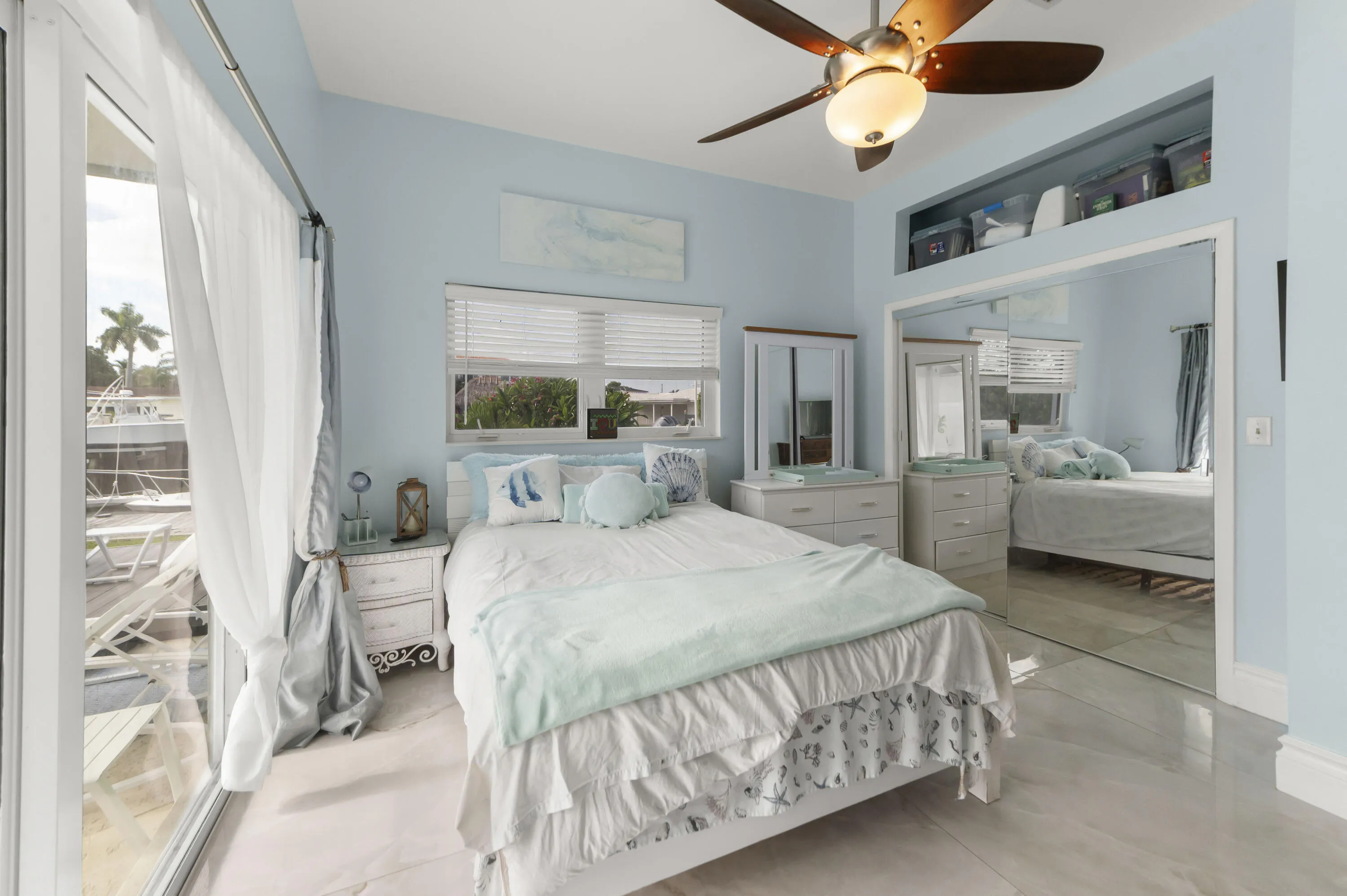 19 Bedroom 03