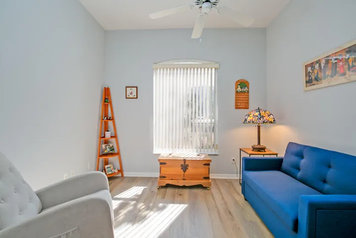 619 NW Monticello PL