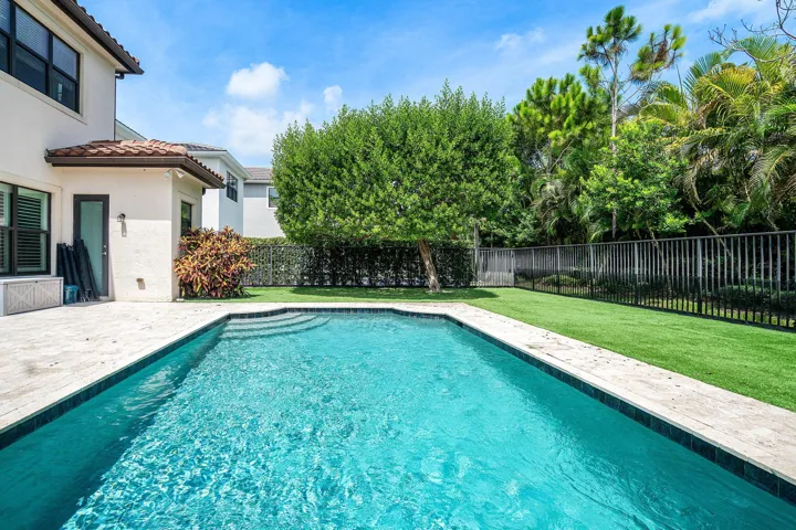 048-16226CabernetDrive-DelrayBeach-FL-33