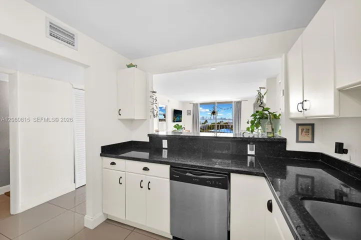 Open kitchen