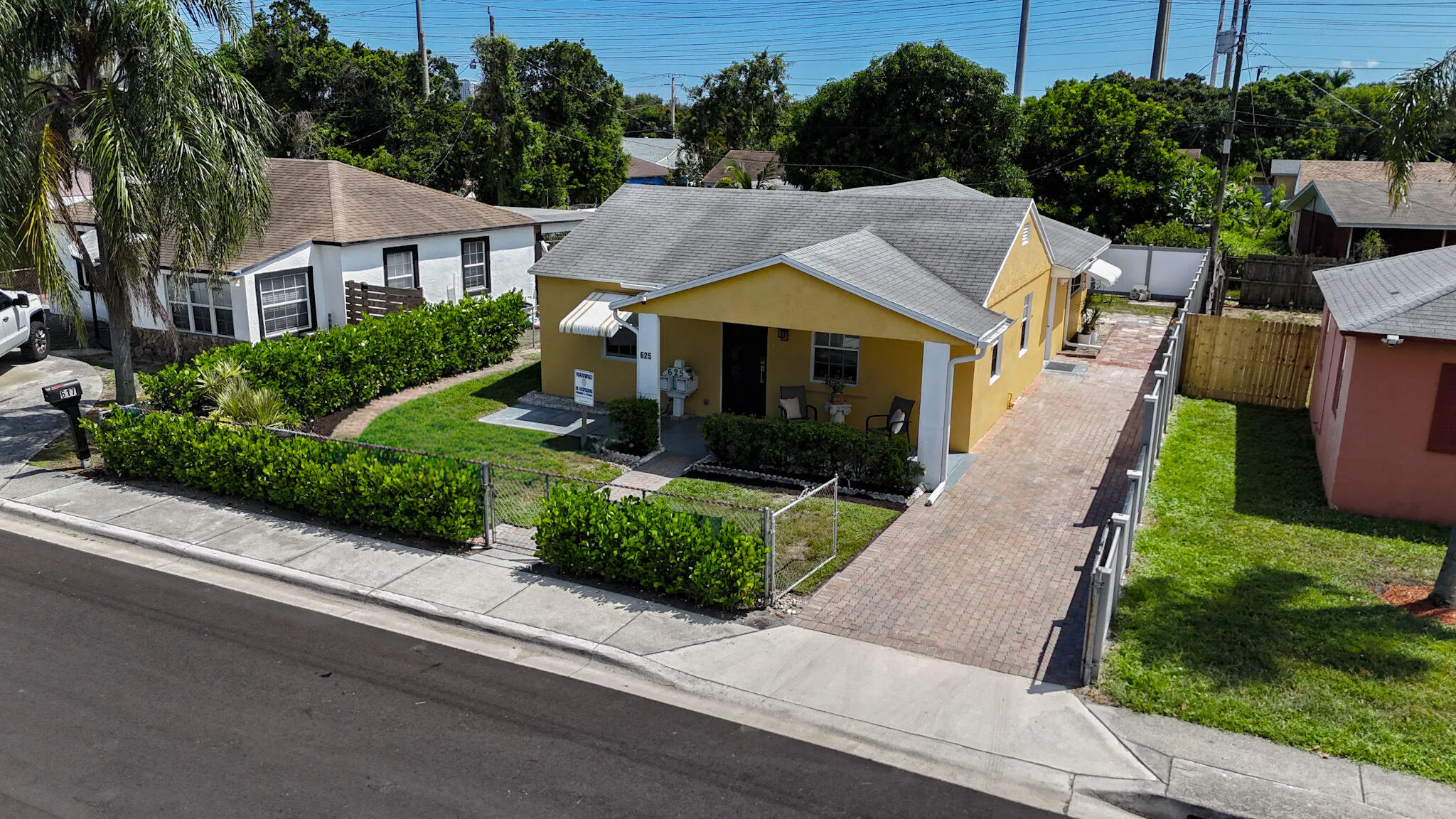 625 W 2nd St (38)