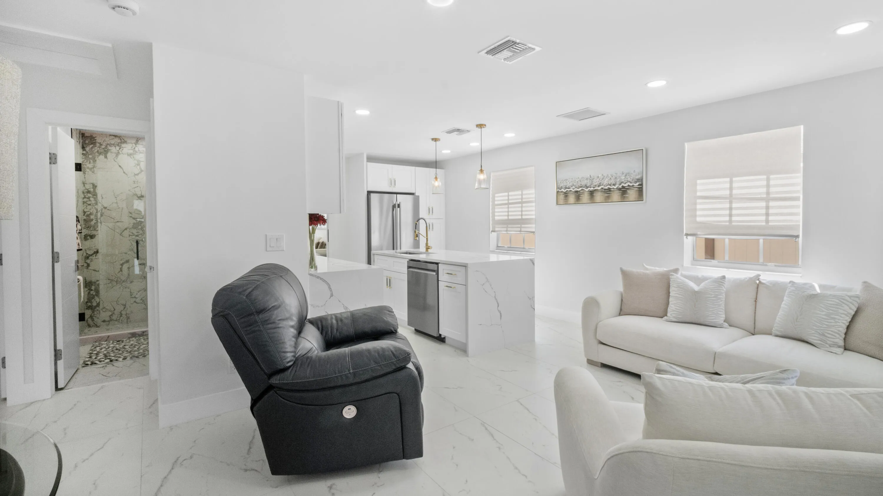 625 W 2nd St (27)