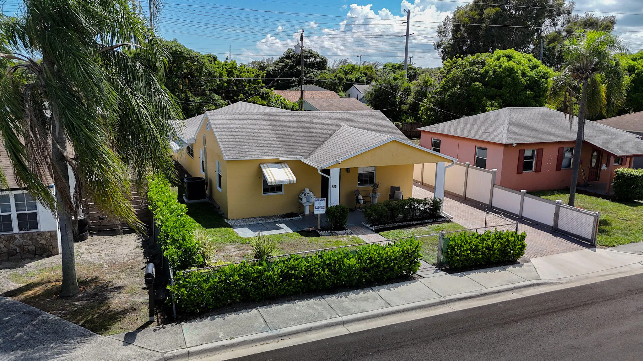 625 W 2nd St (39)
