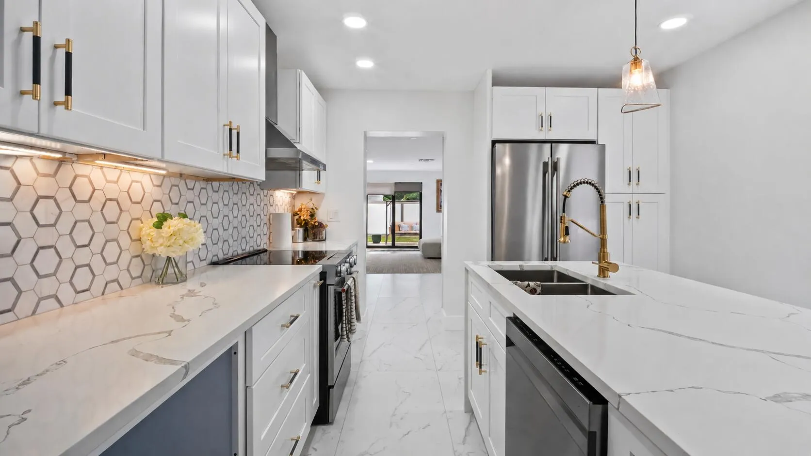 625 W 2nd St (1)